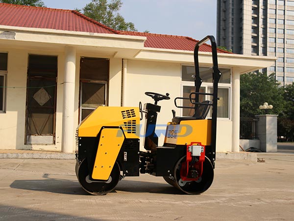 關于小型壓路機變速箱的保養(yǎng)知識你知道多少？